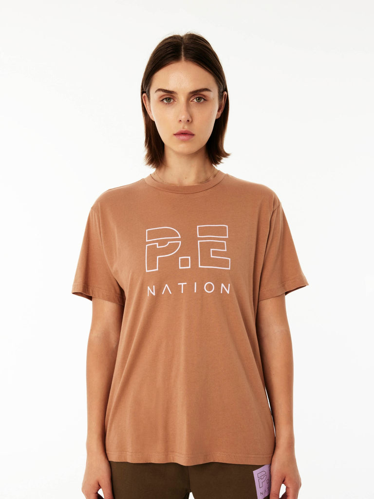Heads up Tee in Camel