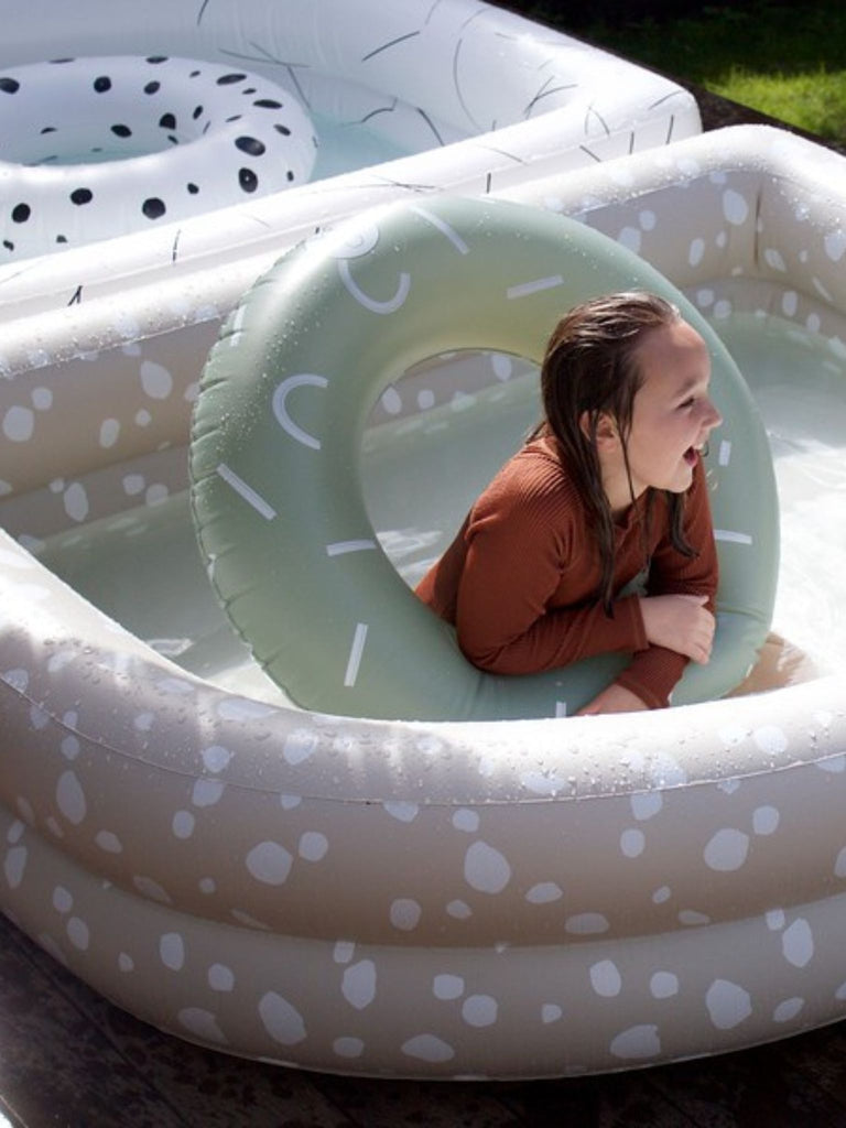 Bubbles Inflatable Arch Pool