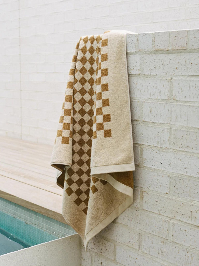 Roman - Pool Towel - Cedar/Sand