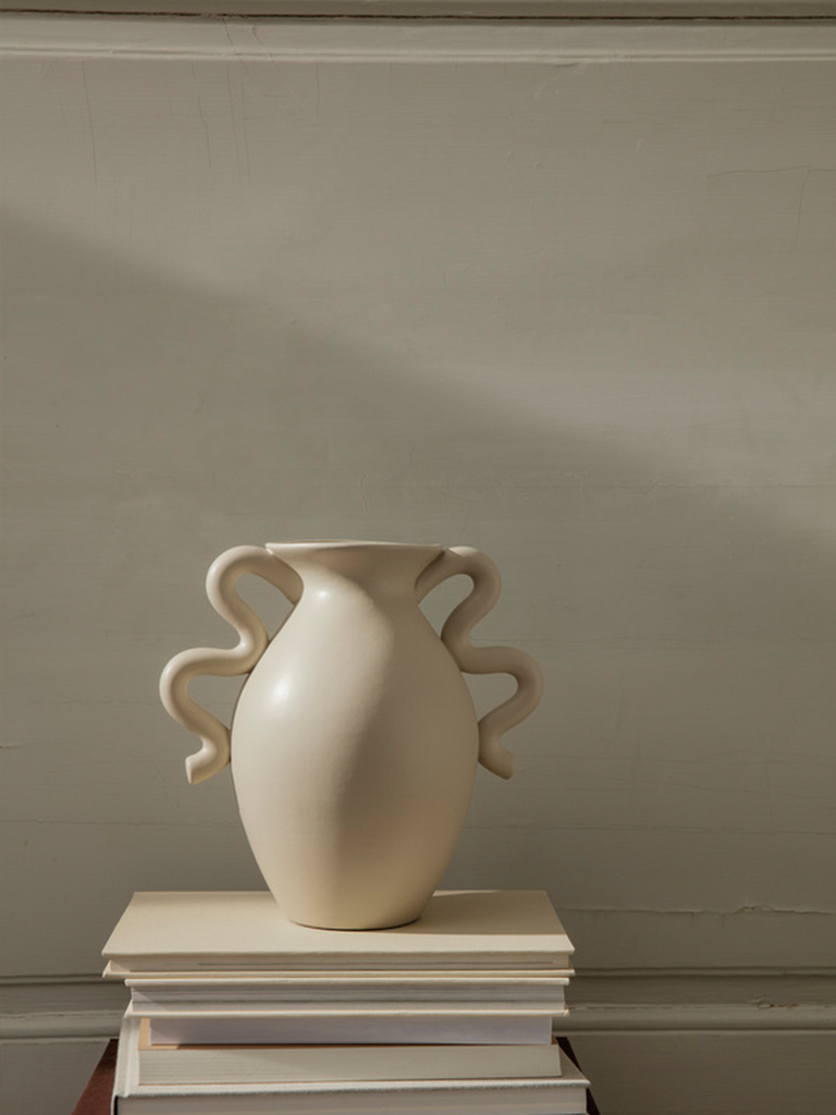 Verso Table Vase - Cream