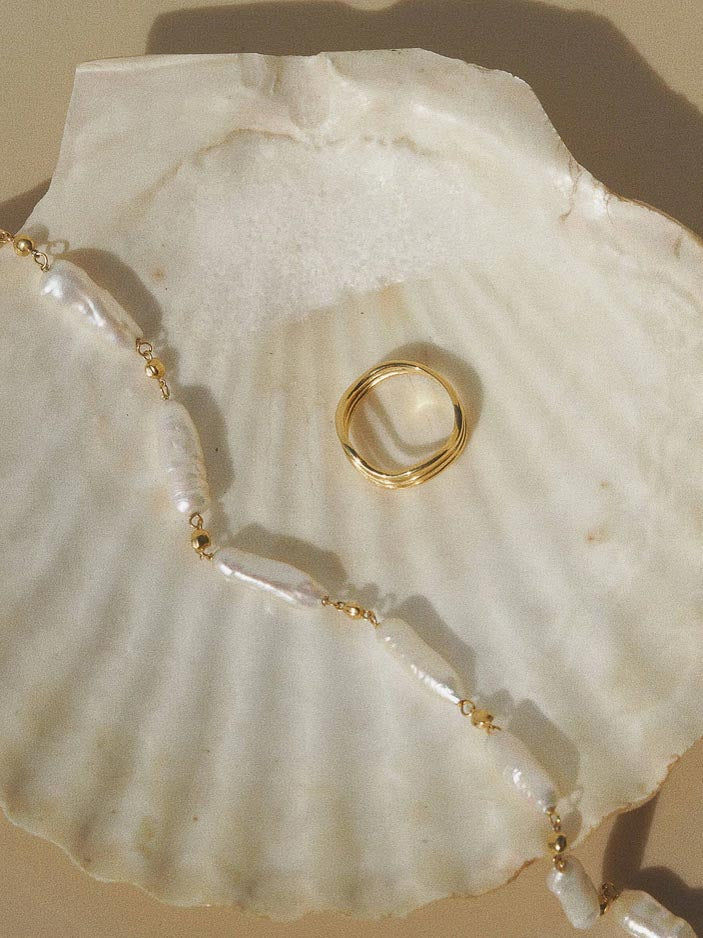 Isle Necklace