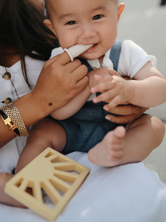 Mushie Sun Teether Muted Yellow